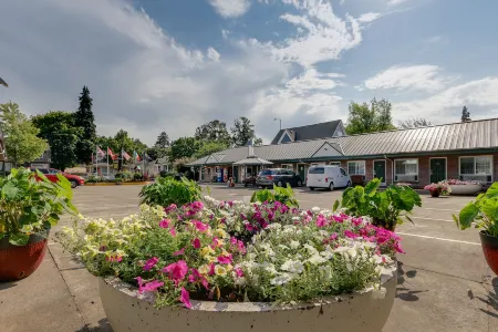 Courtesy Inn Downtown Eugene