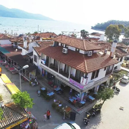 Mevsim Otel