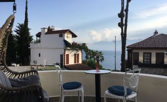 Mono Hotel