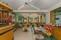 帕里斯酒店 - 早餐