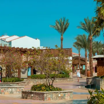 Reef Oasis Blue Bay Resort & Spa Отели рядом с достопримечательностью «Dessole Nesco Waves»