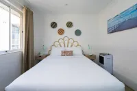 Manly Beachfront Apartment Hotels in Brookvale