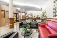 Econo Lodge Hotels in Orange