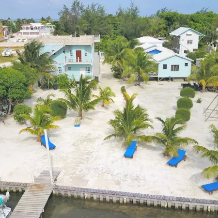 Hidden Treasure Vacation Home Blue Bay Cottage