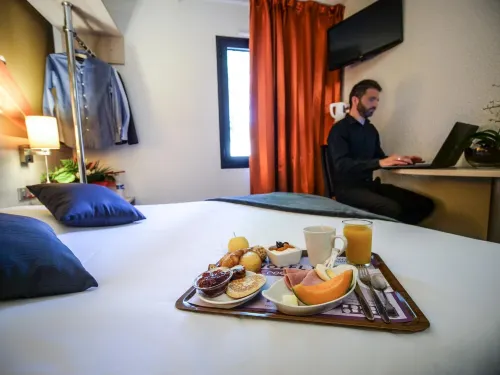 Hôtel Inn Design & Restaurant Vannes - parking