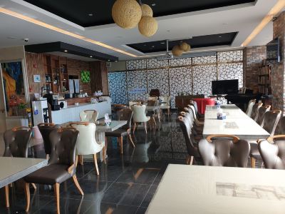 Restaurant Khan Hotel Photo