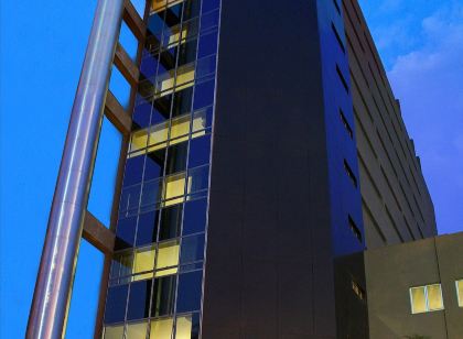 BH Raja Hotel