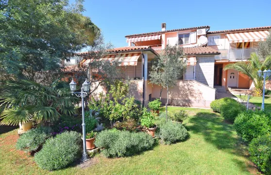 耶洛美拉公寓酒店