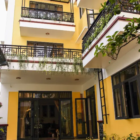 Hoi An New Life Homestay & Villa Отели рядом с достопримечательностью «Thay Pagoda»