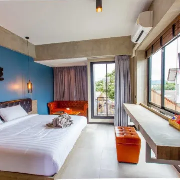 Loft Mania Boutique Hotel