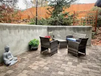 Centrally located @ heart of Sedona w NEW HotTub, King & 2 Queens, Pet Friendly!