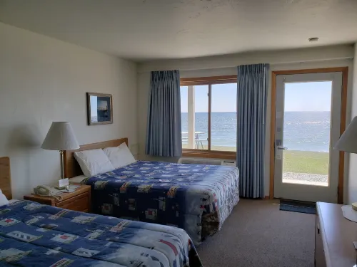 Algoma Beach Motel فنادق في Algoma