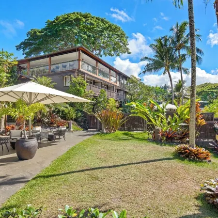 Paradise Bay Resort