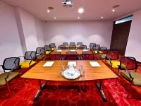 AZ飯店 科尔菲利亚斯会议中心附近的飯店