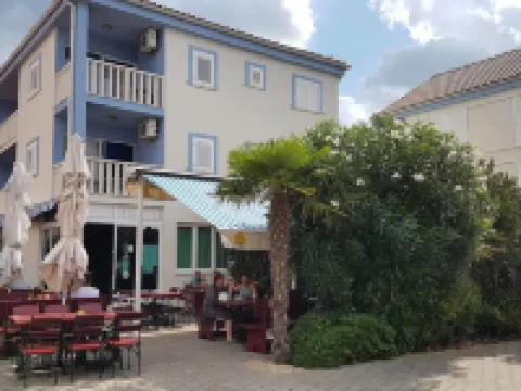 Aparthotel Marina Gromela Hoteles en Mirca