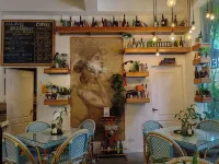 Containers by Eco Hotel - sarapan