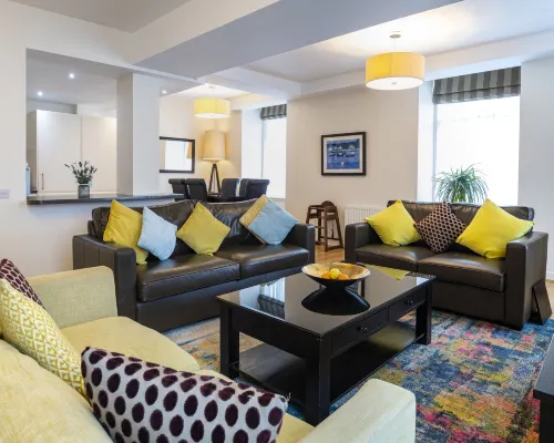 Inverness City Suites - Apartments