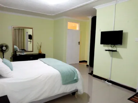 サゴ パーム エグゼクティブ ロッジ