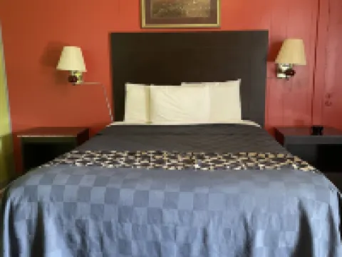 Budget Inn Hotel di Monroe County