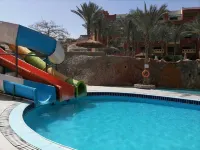 Sun & Sea Hotel and Aqua Park - Hurghada - Beach
