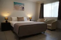 Beachside Motor Inn by Golden Chain Hotels in Urraween