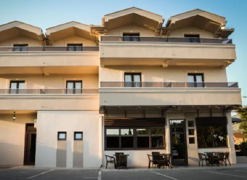 Hotel Holiday Hotel di 