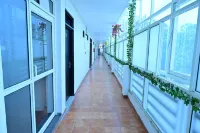 Date Palm Hotel
