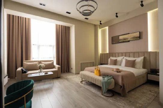 Kiropol Airport Hotel Отели в г. Душанбе