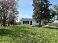 Dickson Trails to Adventure, Charming 2-Bedroom House in Vienna