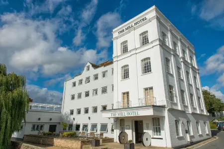 The Mill Hotel Отели в г. Садбери
