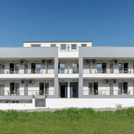 Sunshine Apartments