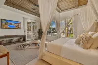 Luxe Villa Tulum in Indio