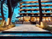 HOTEL NOIR