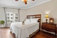 Palm Beach A23 Hotels near Perdido Key