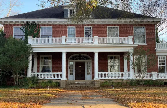 哈夫曼長住套房