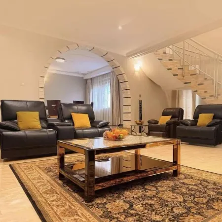 Rwenzori Luxury Suites & Residence
