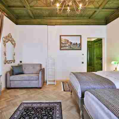 Emerald Mansion Hotel Rooms