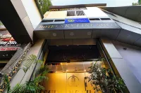 Fabhotel Skyline Suite Hotel a 