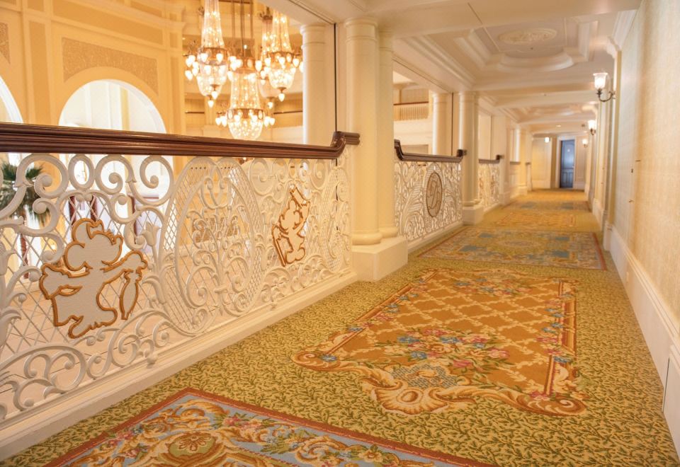 디즈니랜드 호텔 로비