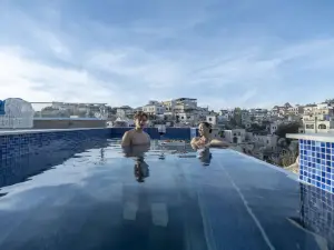 Elika Cave Suites & Spa