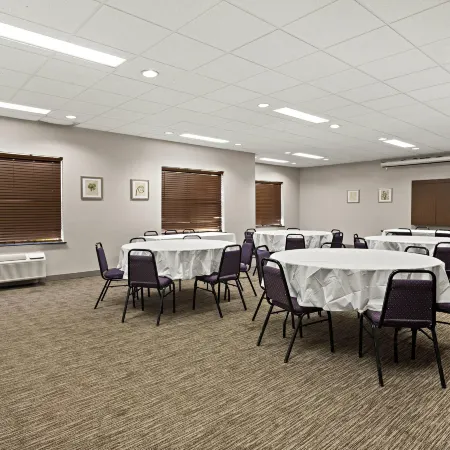 Country Inn & Suites by Radisson, Hinesville, GA