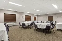Country Inn & Suites by Radisson, Hinesville, GA