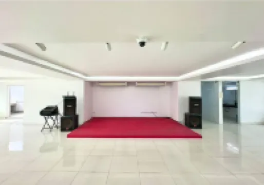 500sqft 7 Luxury Apartment for 4 people