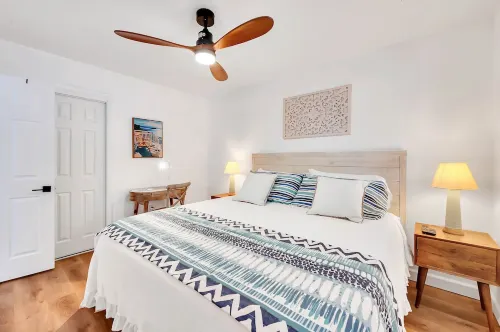 Peaceful Villa, 3.3 mi to the Beach & Big Parking