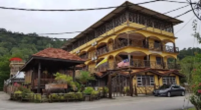 Kamila Teluk Senangin Hotels in 