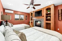 Spacious and Modern Townhome in Superior - Near Duluth - Dog Friendly