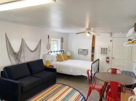 Niangua Hills Resort