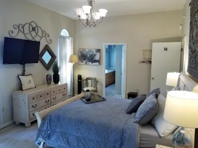 Tuscan manor Hotels in Eureka Springs