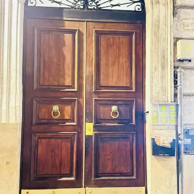 Anas Prime Place Отели рядом с достопримечательностью «Посольство Великобритании в Риме»