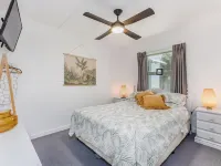 Cosy Pet Friendly Beach House